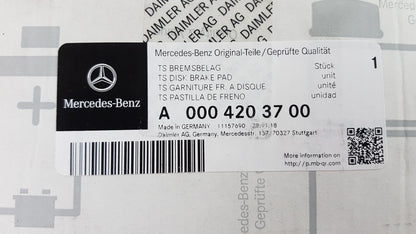 Original OE MERCEDES-BENZ Bremsbeläge A0004203700