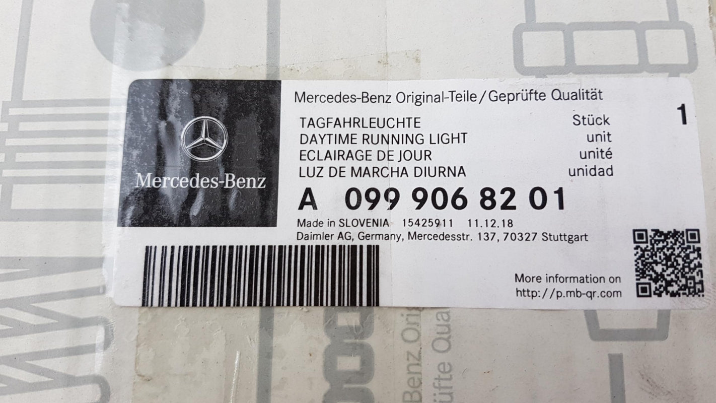 Original OE MERCEDES-BENZ Tagfahrlicht A0999068201