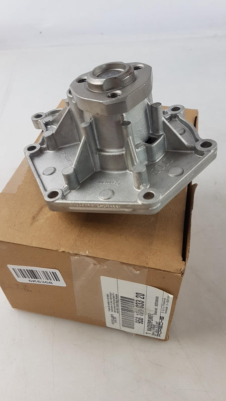 Original OE PORSCHE Wasserpumpe 95810603320