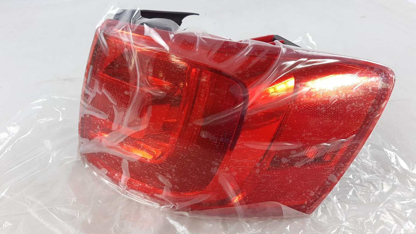 Original VW Jetta 11-14 Heckleuchte Rücklicht außen rechts 5C6945096D