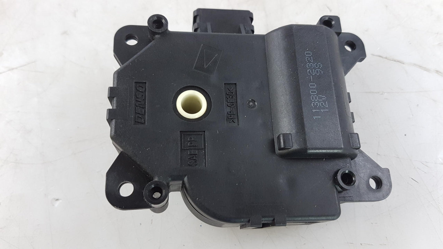 Original MITSUBISHI Grandis '04-'10 Stellelement Stellmotor Heizung 7801A087