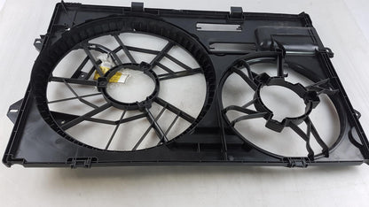 Original VW Transporter T5 '03-'10 Doppellüfterring 7H0121207H