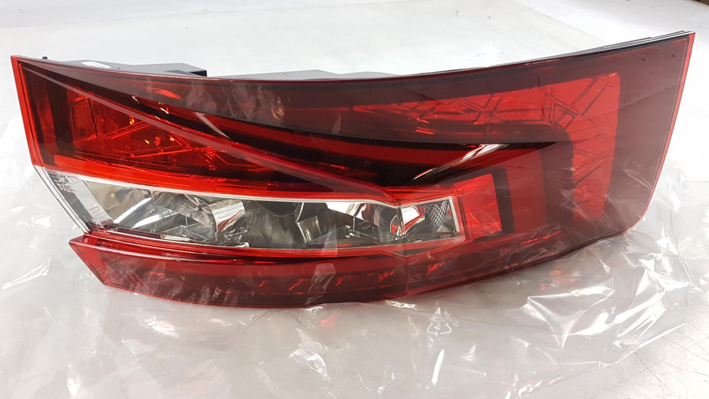 Original OE Volkswagen Heckleuchte 3V5945207