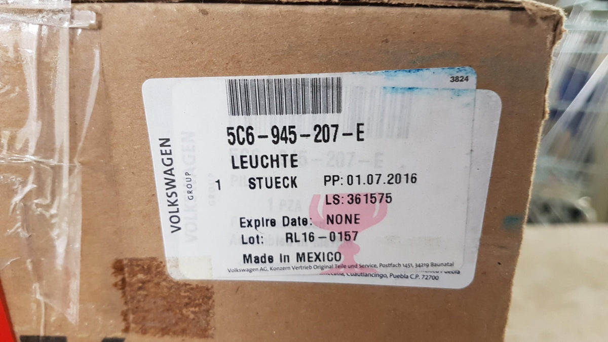 Original OE Volkswagen Heckleuchte 5C6945207E