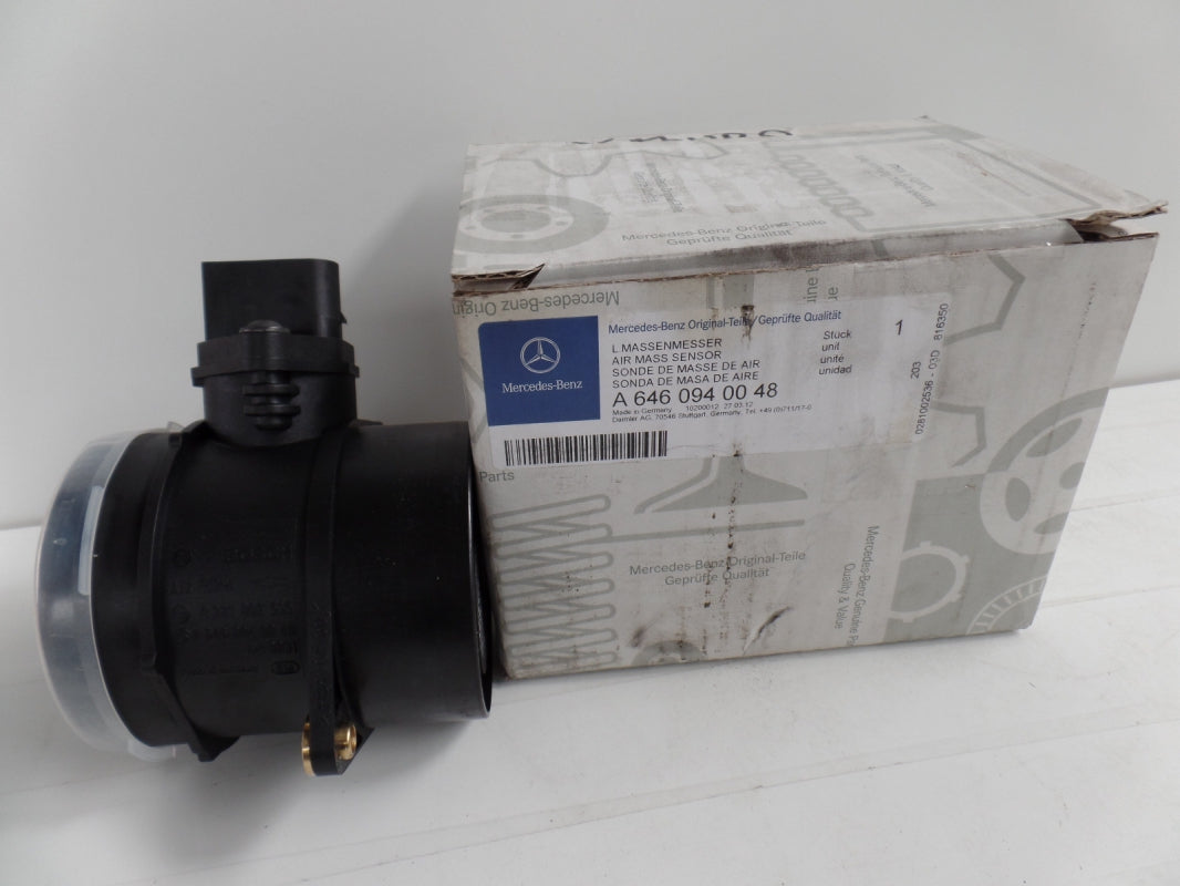 Original MERCEDES-BENZ C-klasse W204 Luftmassenmesser A6460940048