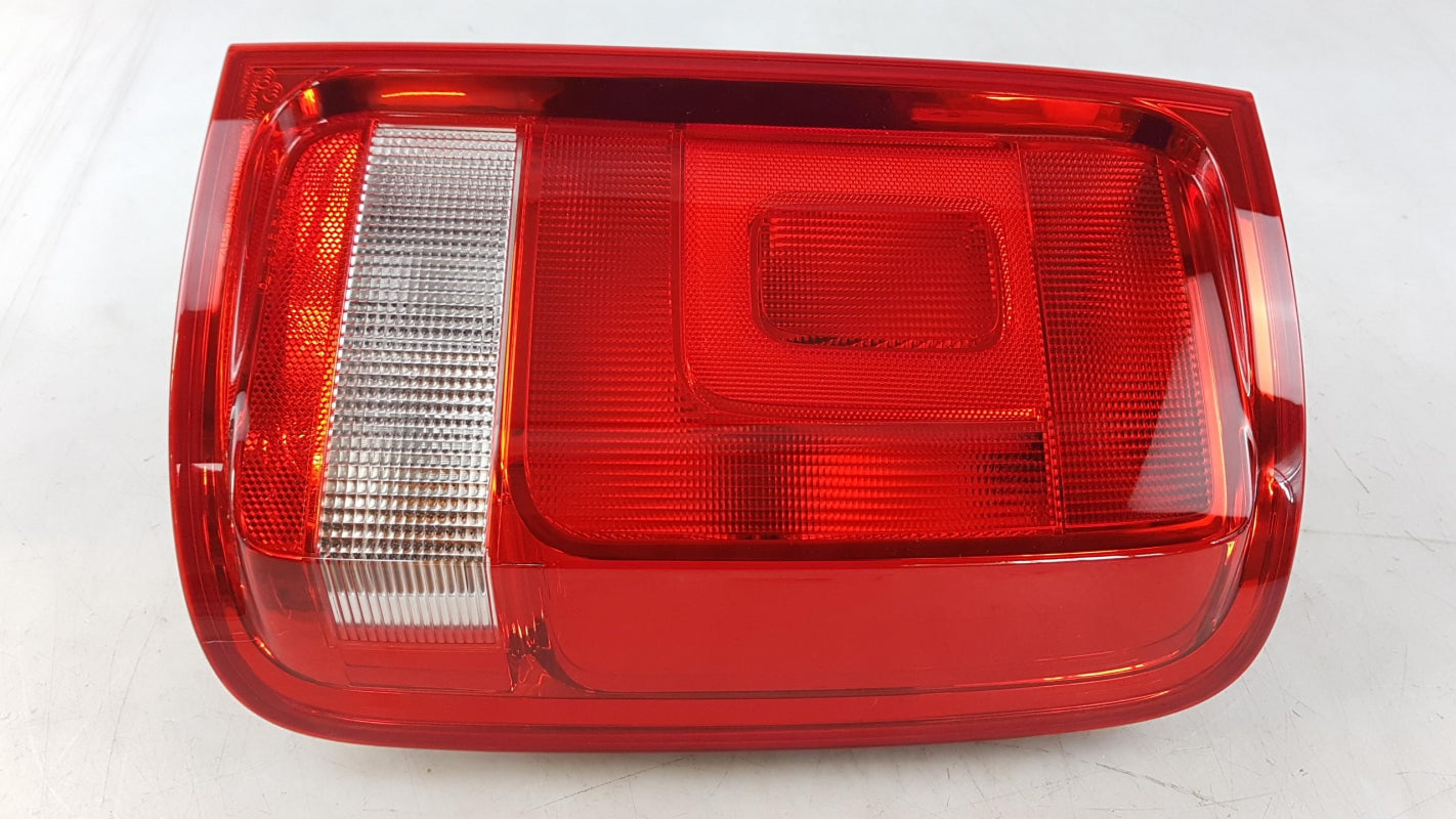 Original OE Volkswagen Heckleuchte 2H1945096G