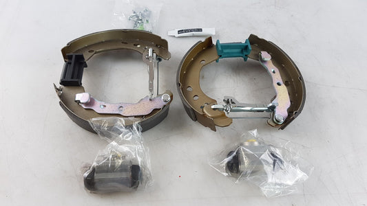 Original OE RENAULT Bremsbackensatz 8671018154