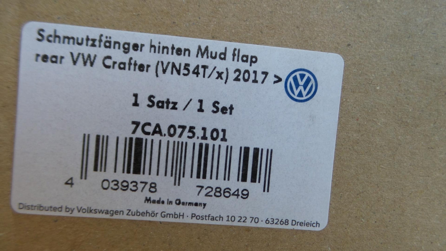 Original VW Crafter Schmutzfängersatz hinten links+rechts genarbt 7CA075101