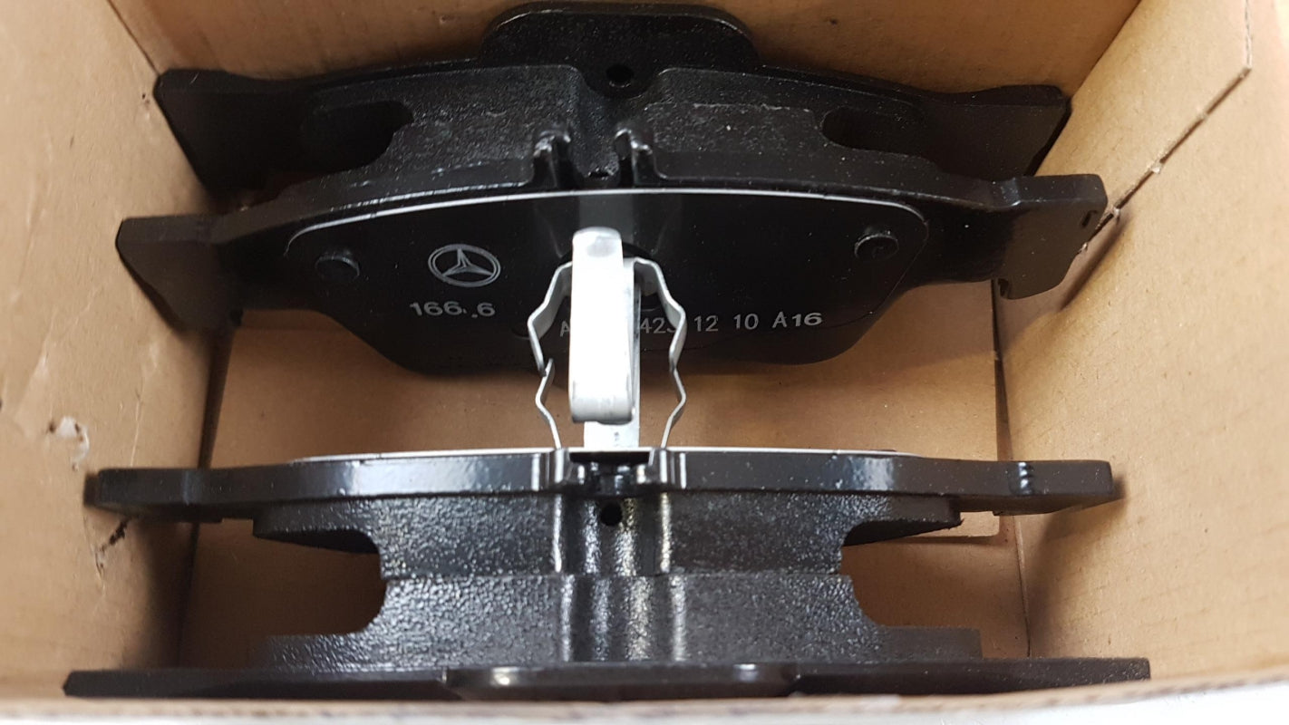 Original OE MERCEDES-BENZ Bremsbeläge A0074206720
