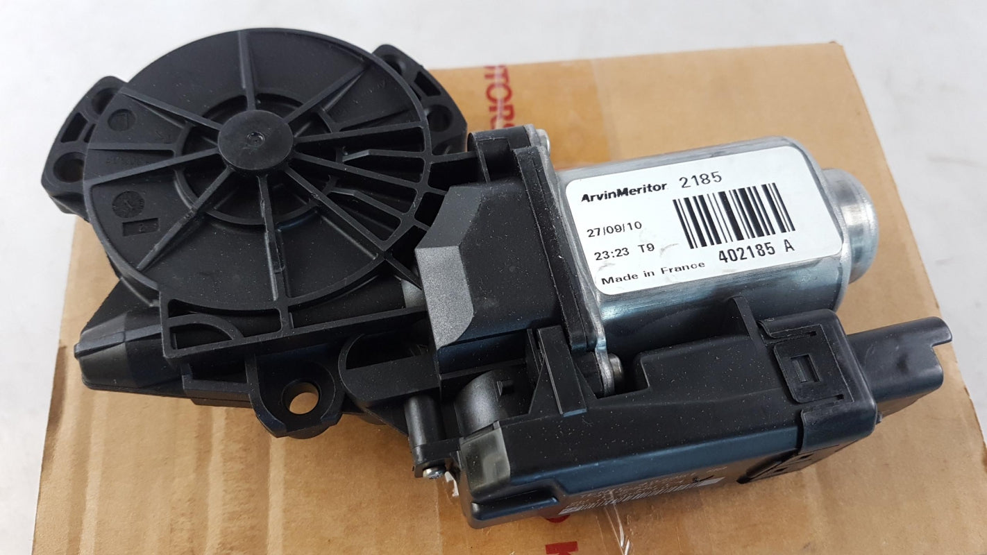 Original OE HYUNDAI/KIA Wischermotor 824501H310