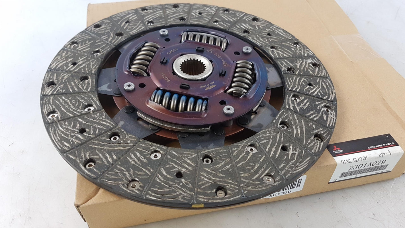 Original OE MITSUBISHI Kupplungsscheibe 2301A029