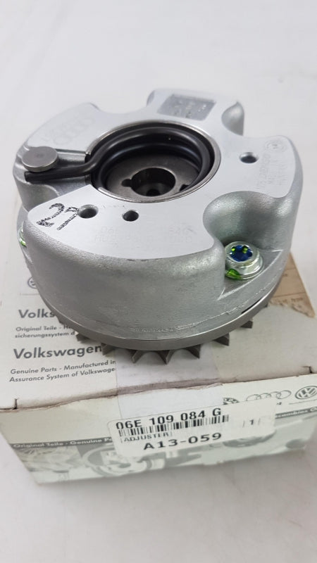 Original AUDI A4 RS4 A6 RS6 A8 3.2 FSI Nockenwellenversteller 06E109084G