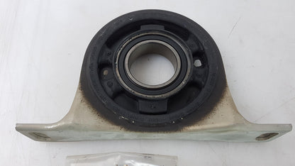 Original VOLKSWAGEN Crafter I (2E/2F) Gelenkwelle Befestigung 2E0598351C