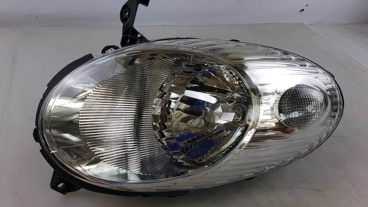 Original NISSAN Micra K12 Hauptscheinwerfer Frontlicht rechts 26010AX700