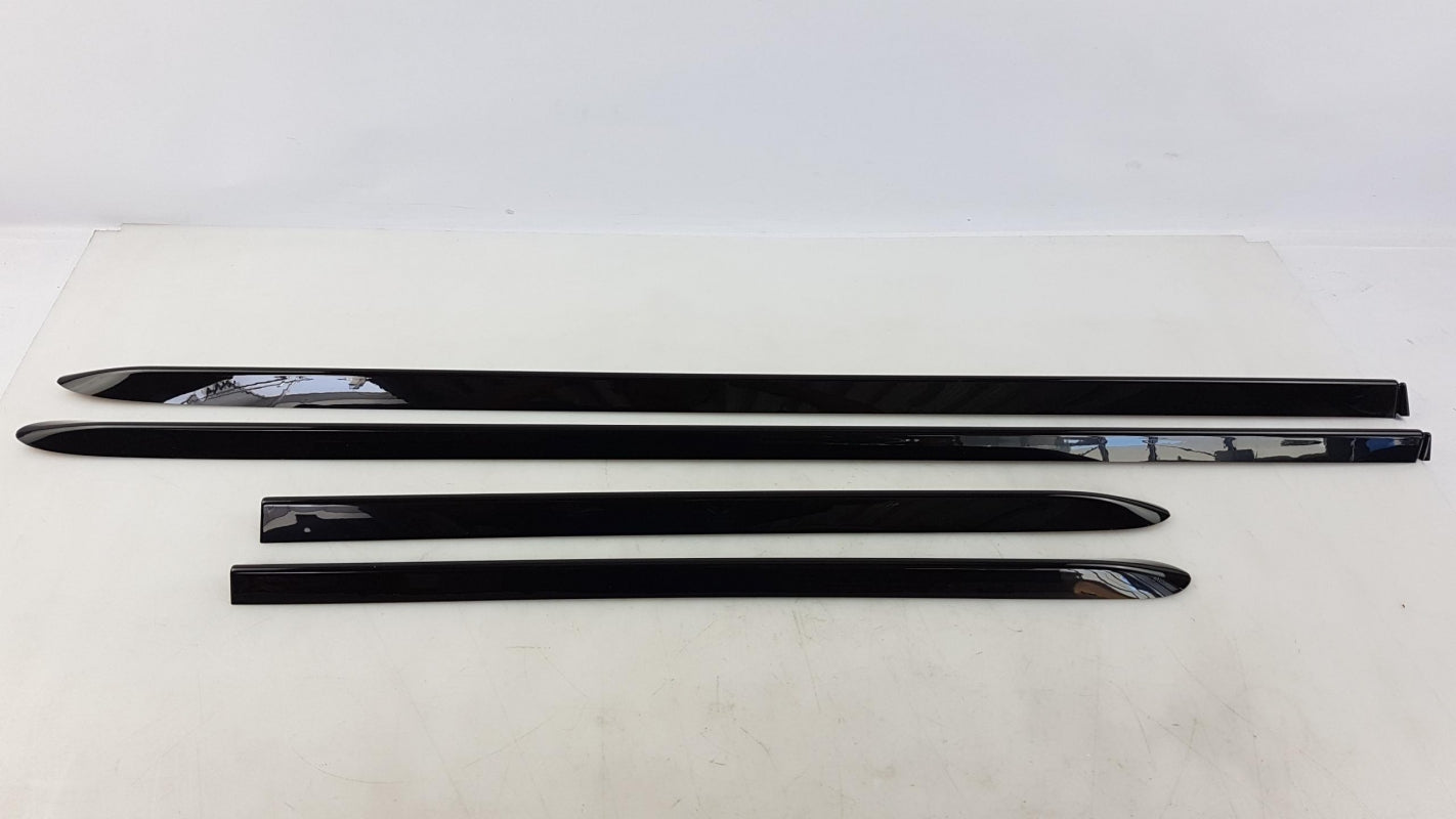 Original HYUNDAI i40 Kombi Türzierleistensatz 4-stück piano-schwarz 3Z420ADE30BL