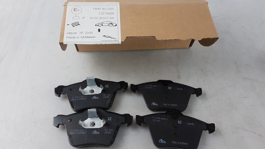 Original JAGUAR S-Type XJ (X350/X351) XF (X250) Bremsbeläge Vorne C2C40926