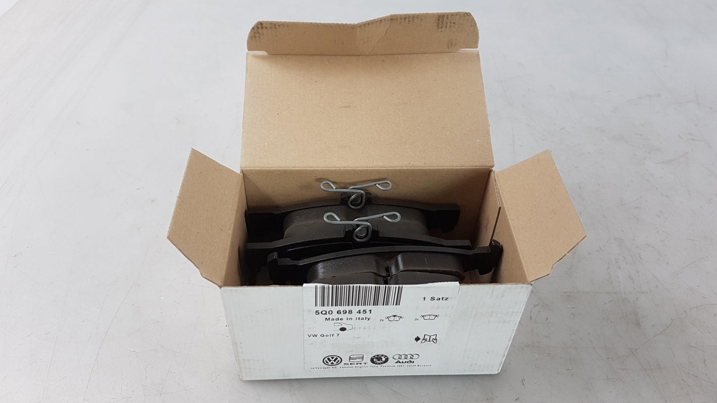 Original OE Volkswagen Bremsbeläge 5Q0698451