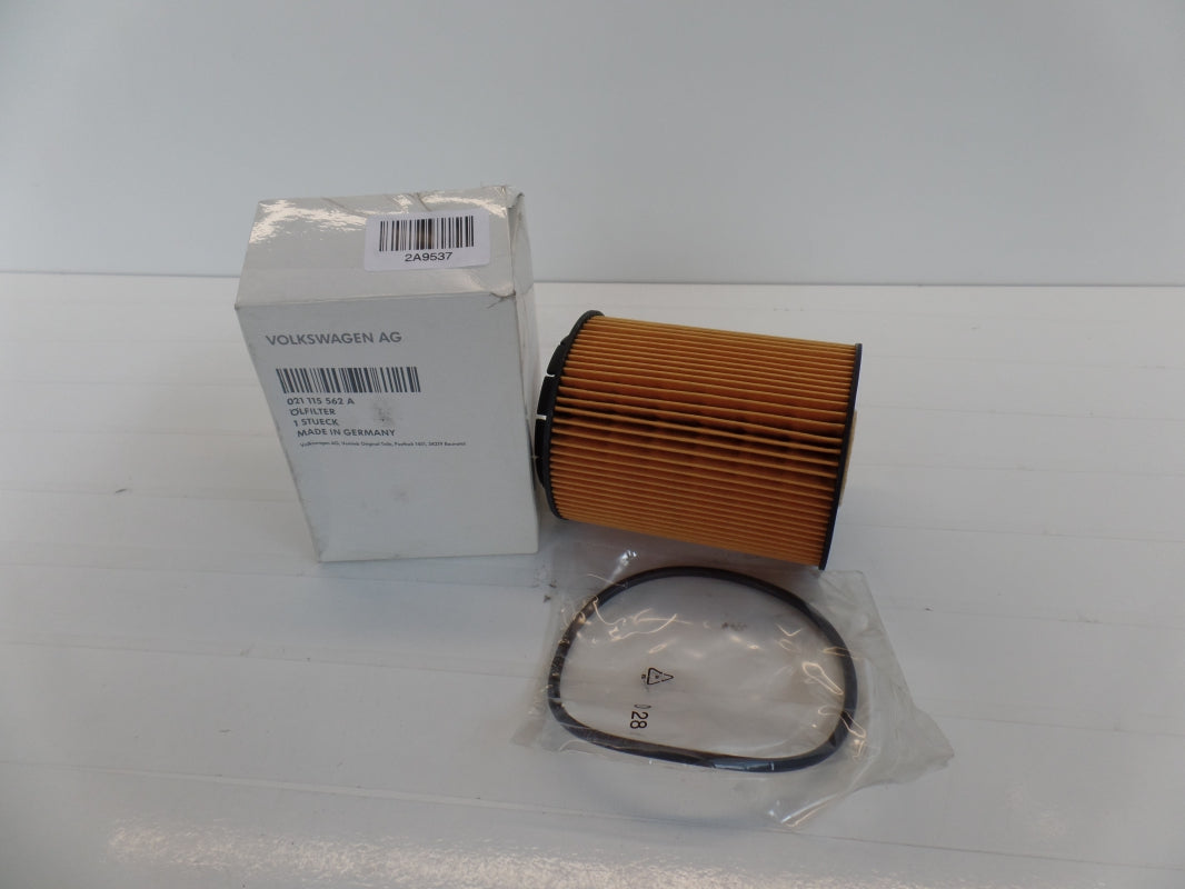 Original VW Golf Passat AUDI A8 SKODA Octavia Ölfilter Motorölfilter 021115562A