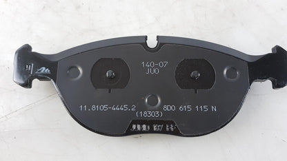 Original AUDI A8 TT RS4 VW Golf Bremsbeläge Bremsklötze vorne 8D0698151D