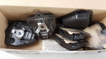 Original AUDI A4 (8D) Bremsbeläge Bremsklötze Vorne 8D0698151K