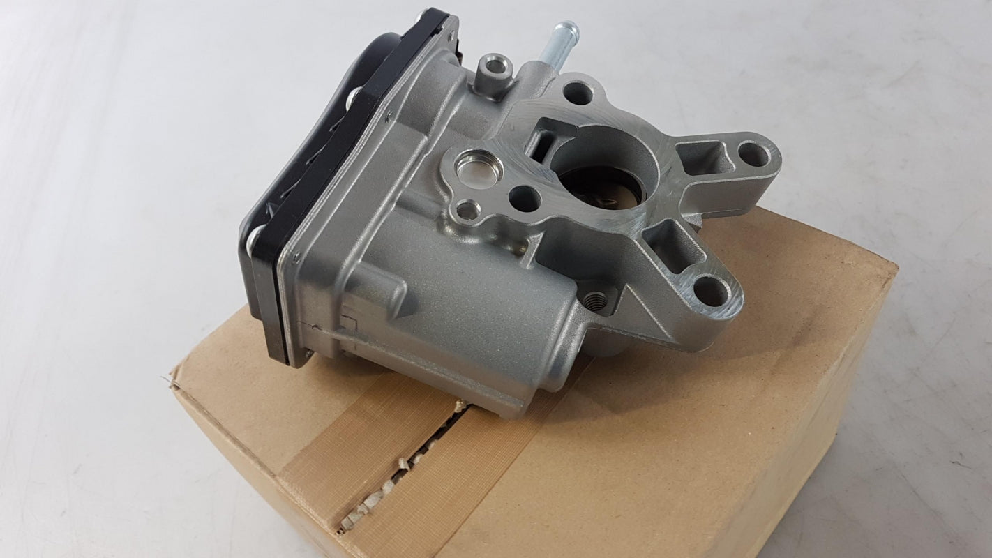 Original NISSAN Cabstar F24 Frontier Navara D40 2.5 dCi AGR-Ventil 14710EC00D