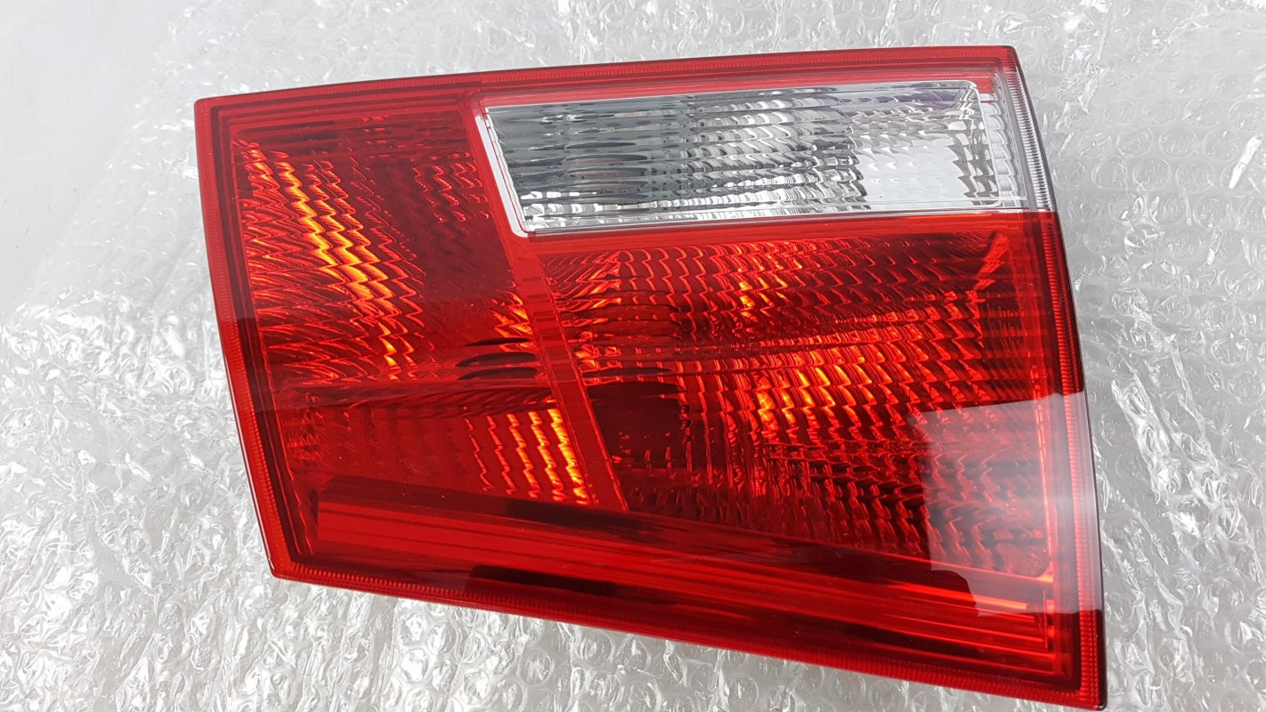 Original OPEL Vectra-C Heckleuchte ohne Lampenträger innen links 93177997