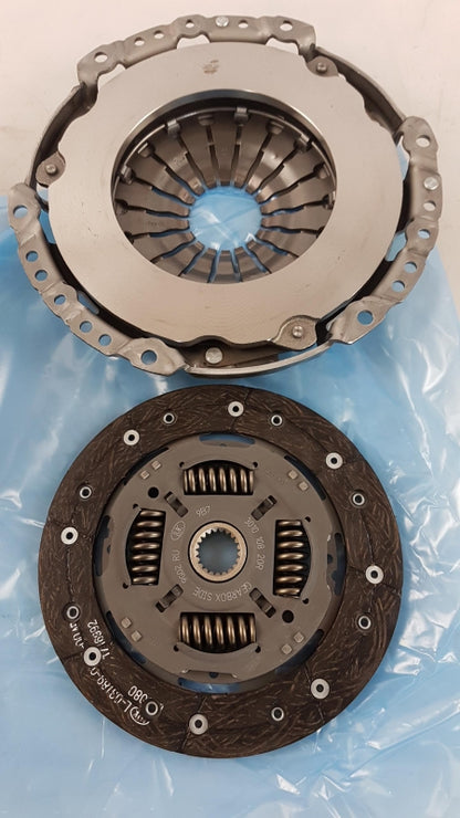 Original OE RENAULT Kupplungssatz 302055084R