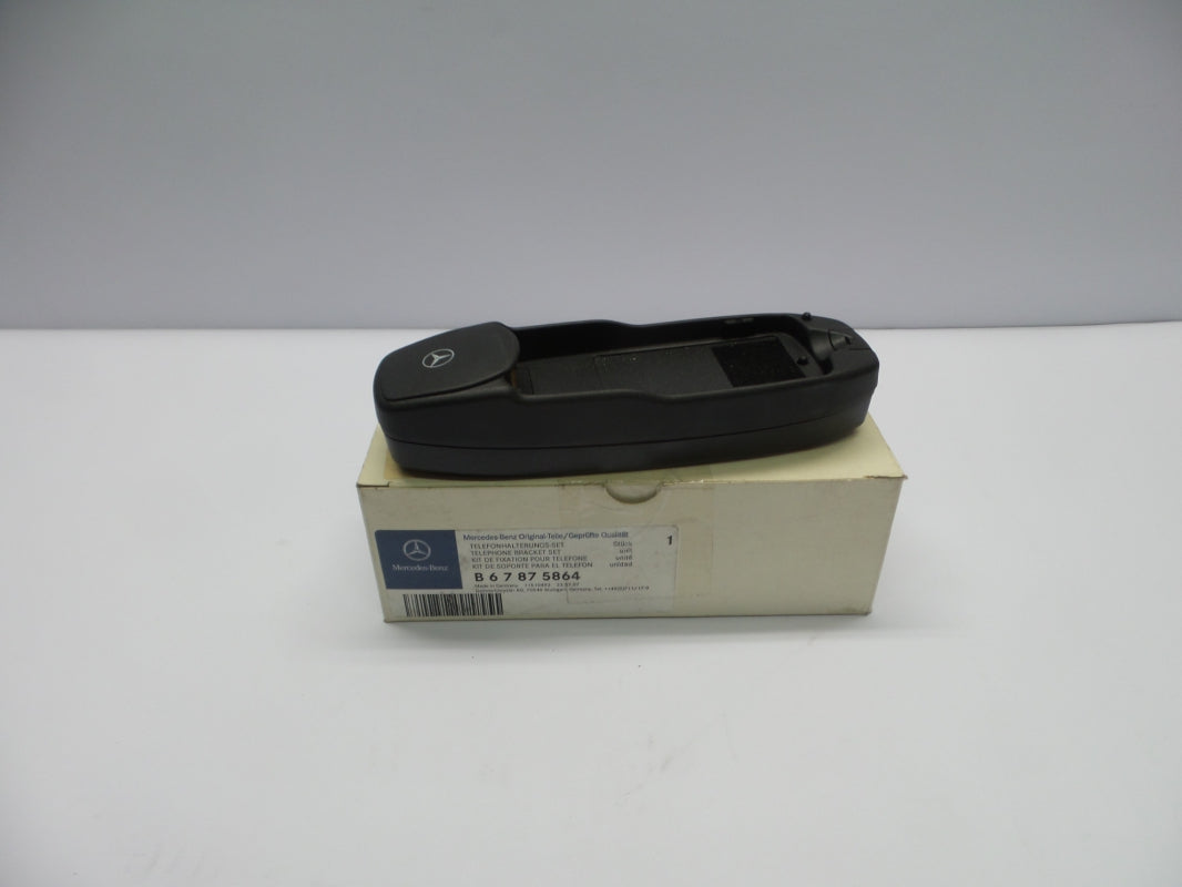 Original MERCEDES-BENZ UHI Handyhalter für Nokia 6020 6021 B67875864