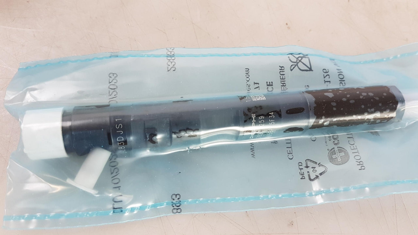 Original OE RENAULT Injektor 166000897R
