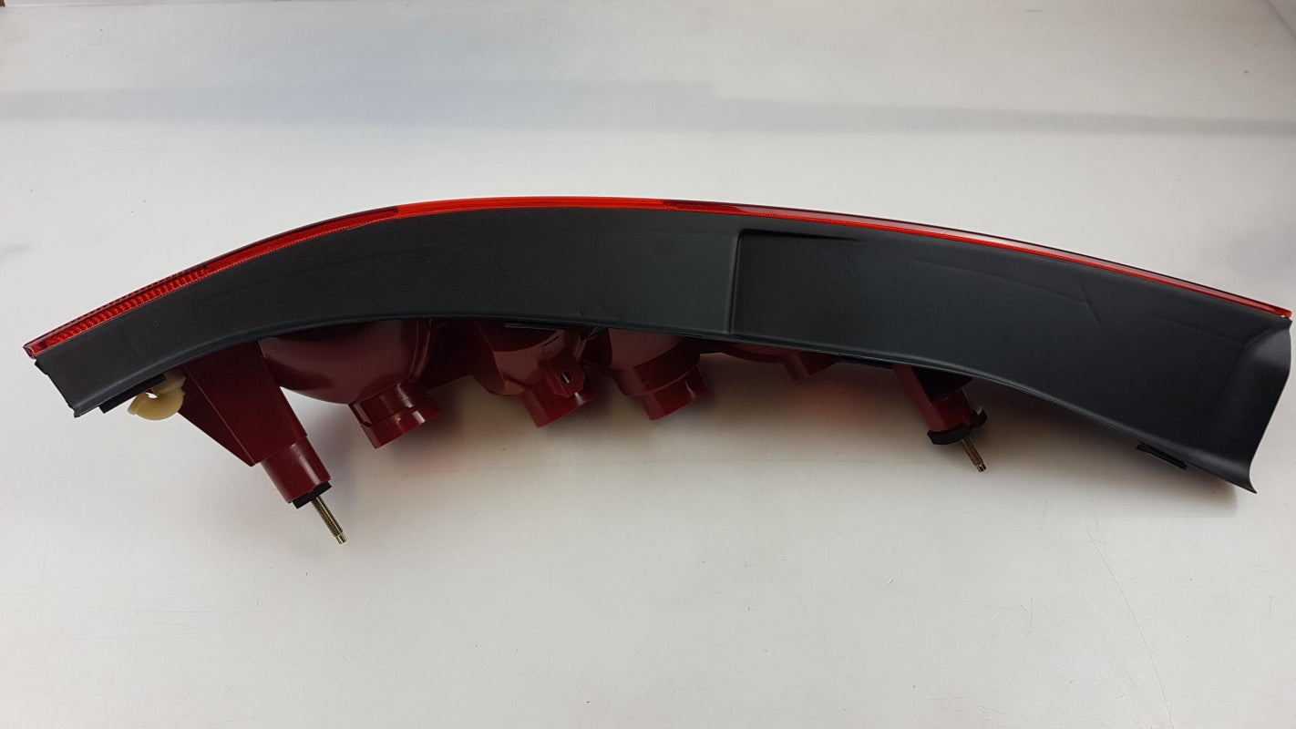 Original FORD Mondeo (GE) '00-'07 Heckleuchte Rücklicht links 1331601