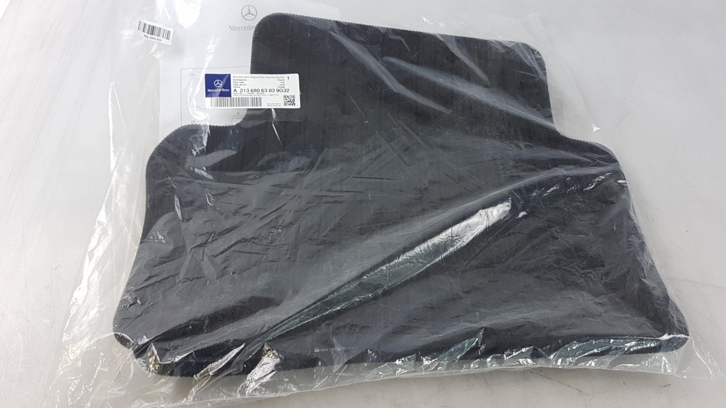 Original MERCEDES-BENZ CLS-Klasse E-Klasse Fußmattensatz Hinten A21368063039G32