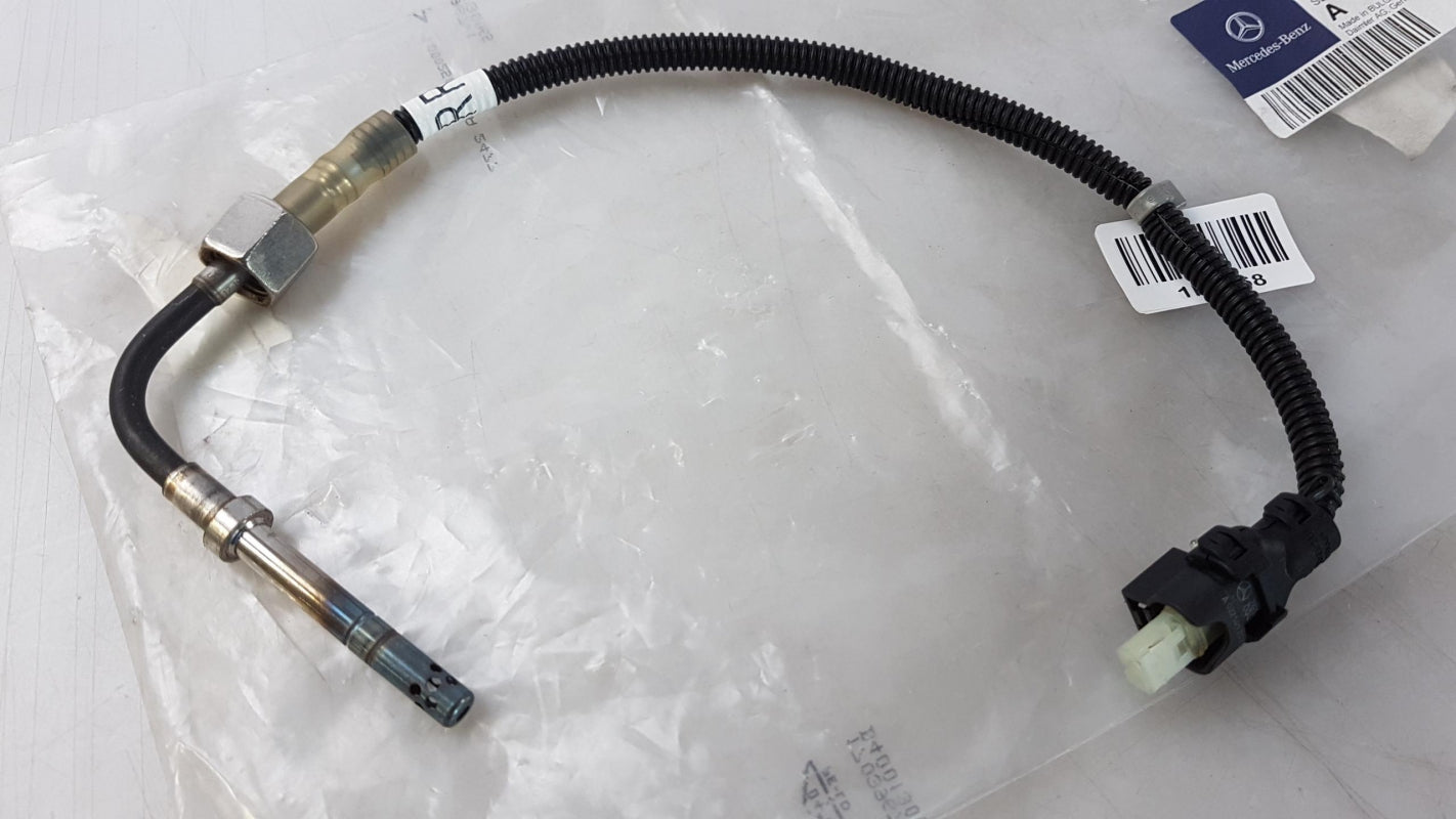 Original MERCEDES-BENZ GLK X204 SLK R172 Abgastemperaturgeber A0009053505