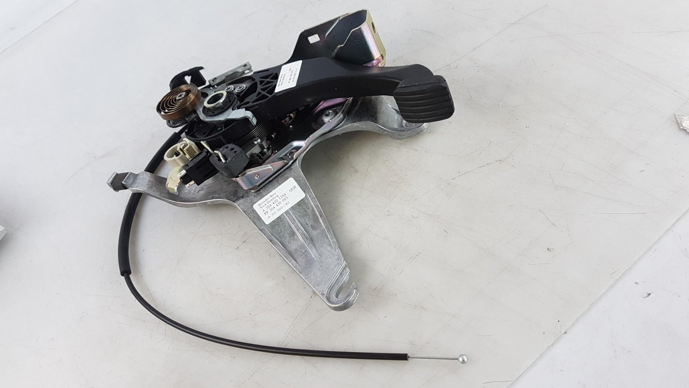 Original OE MERCEDES-BENZ Bremspedal A2044201284