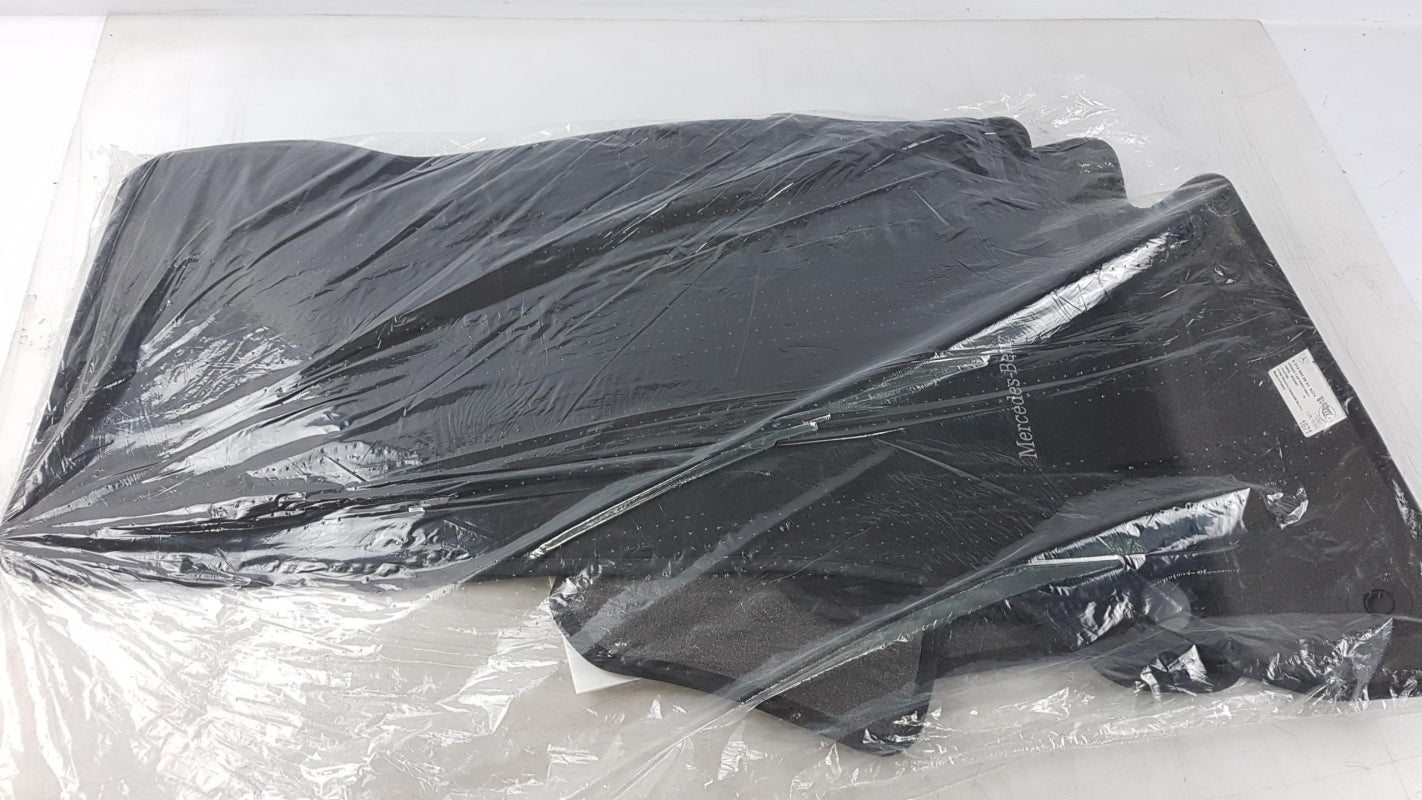 Original OE MERCEDES-BENZ Fußmattensatz A2136803505649J74