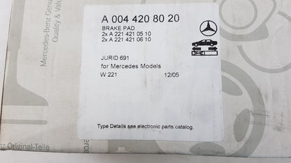 Original MERCEDES-BENZ W211 W221 R230 Bremsbeläge Satz Vorne A0044208020