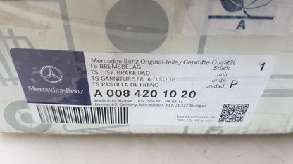 Original MERCEDES-BENZ C217 W222 Bremsbeläge Satz Vorne A0084201020