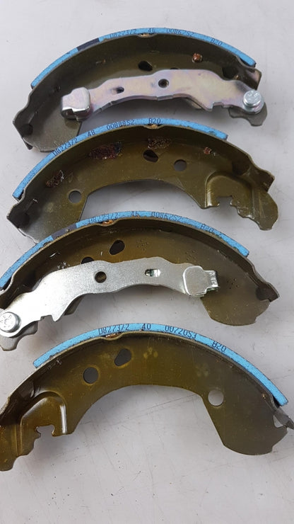 Original OE NISSAN Bremsbackensatz D4060AX601