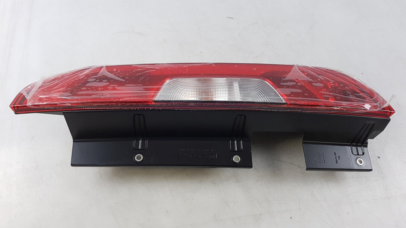 Original OE FIAT Heckleuchte 52044715