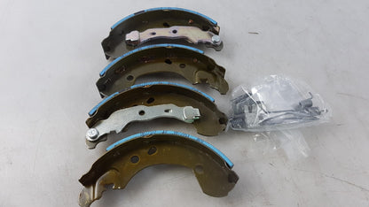 Original OE NISSAN Bremsbackensatz D4060AX601