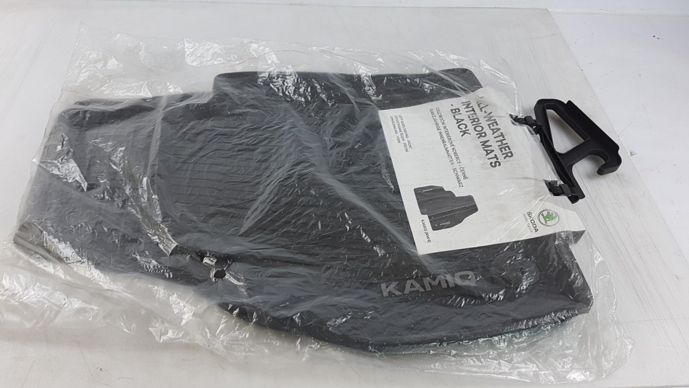 Original OE Volkswagen Fußmattensatz 658061502