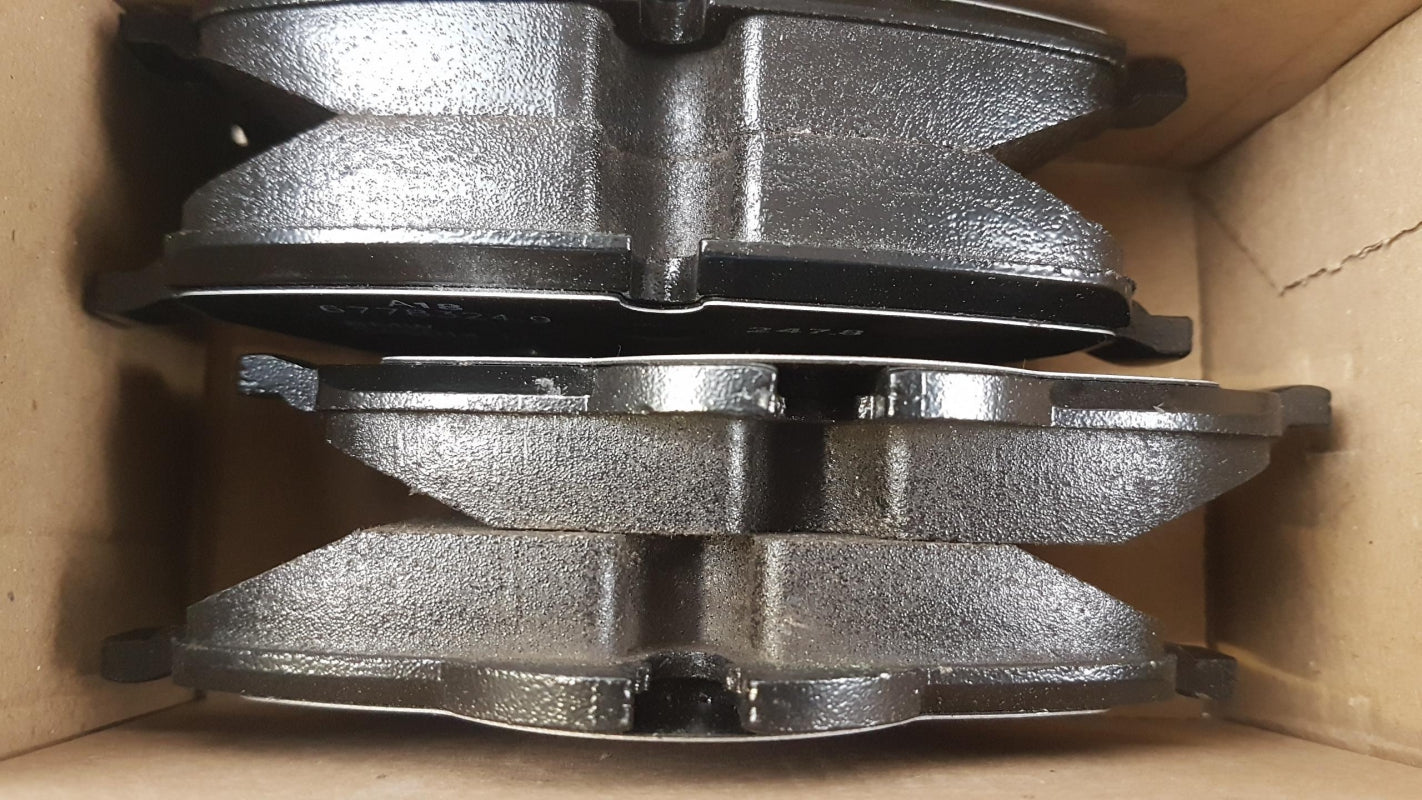 Original MINI R50 R53 R55 R56 R57 R58 Bremsbeläge Vorne asbestfrei 34116778320