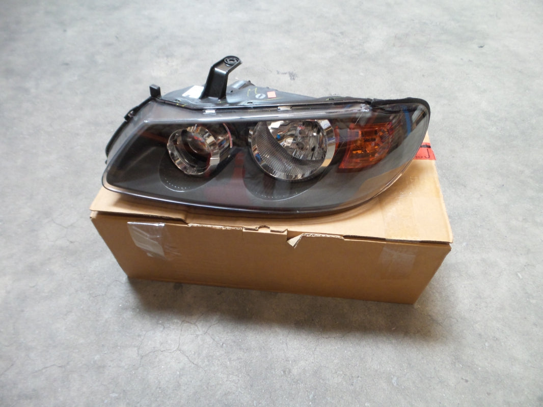 Original NISSAN Almera (N16E) headlight left 26060BN760 