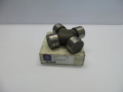 Original MERCEDES-BENZ Atego Kreuzgelenk Kardanwelle Gelenk A9734100031