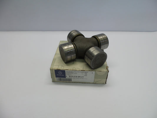 Original MERCEDES-BENZ Atego Kreuzgelenk Kardanwelle Gelenk A9734100031