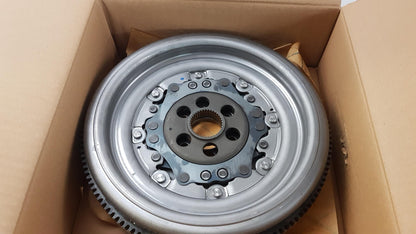 Original AUDI A3 II (8P) SKODA Superb II B6 (3T) Schwungrad 03L105266DC