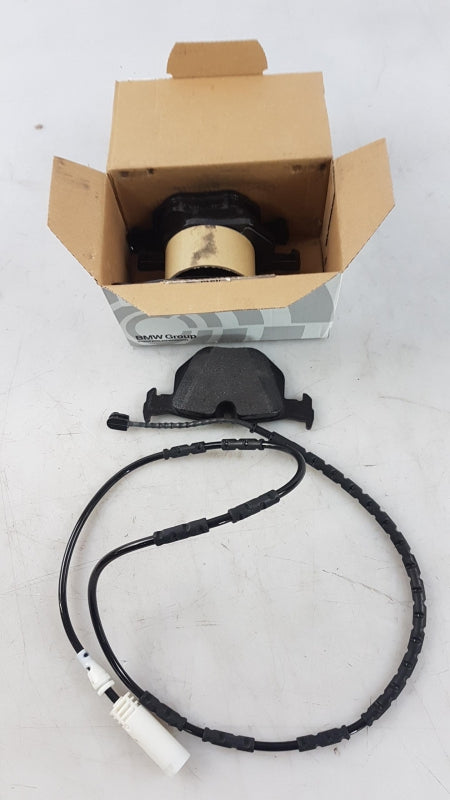 Original BMW 3' E90 E91 E92 Bremsbeläge mit Bremsbelagfühler Hinten 34212288896