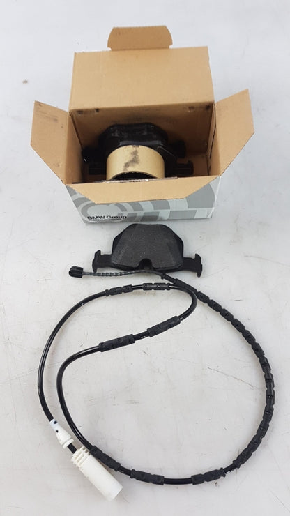 Original BMW 3' E90 E91 E92 Bremsbeläge mit Bremsbelagfühler Hinten 34212288896