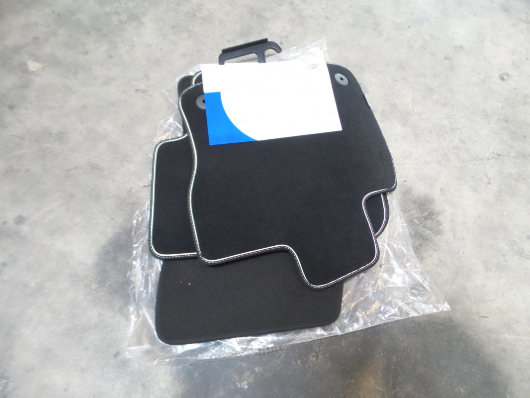 Original VW Tiguan Fußmatten Satz textil 4 st. PREMIUM schwarz 5NB061270WGK