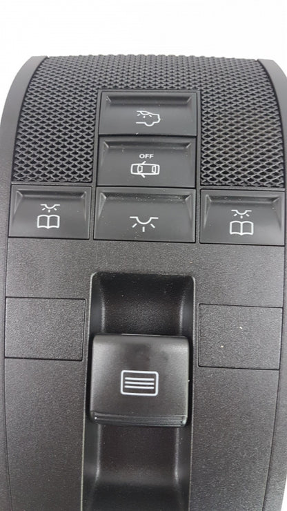 Original OE MERCEDES-BENZ Innenleuchte A2048201723649051
