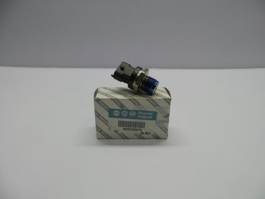 Original FIAT ALFA ROMEO LANCIA Kraftstoffdruck Sensor Drucksensor 55195078